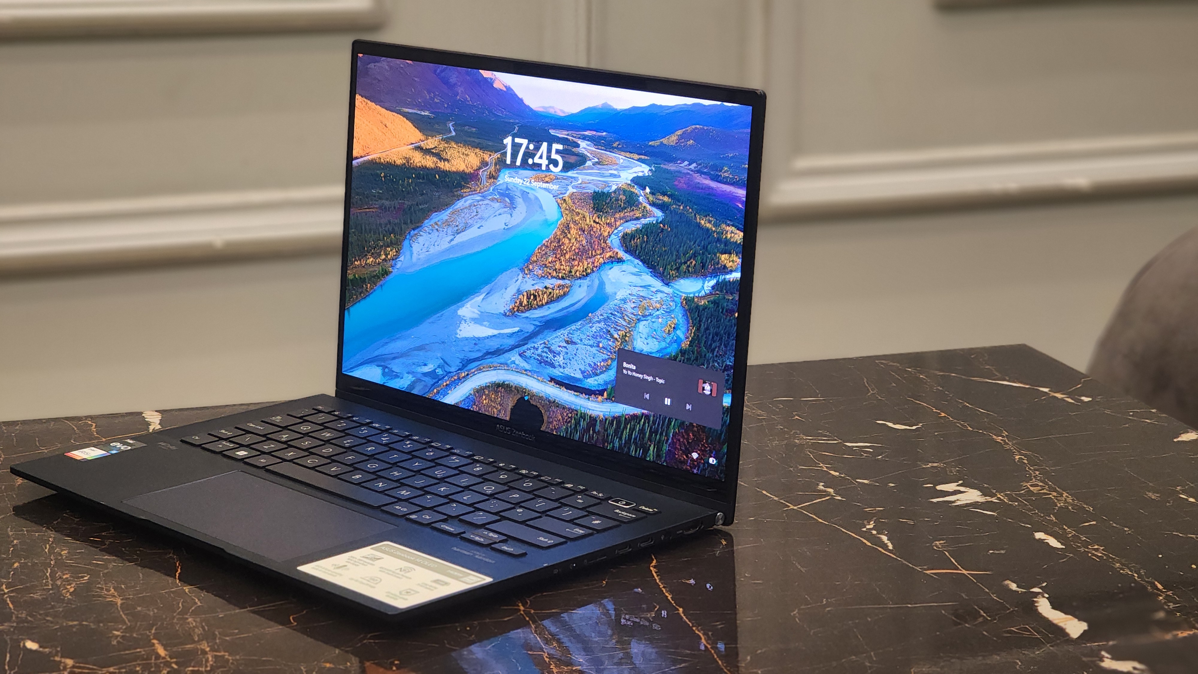 Asus Zenbook 14 I5-12th