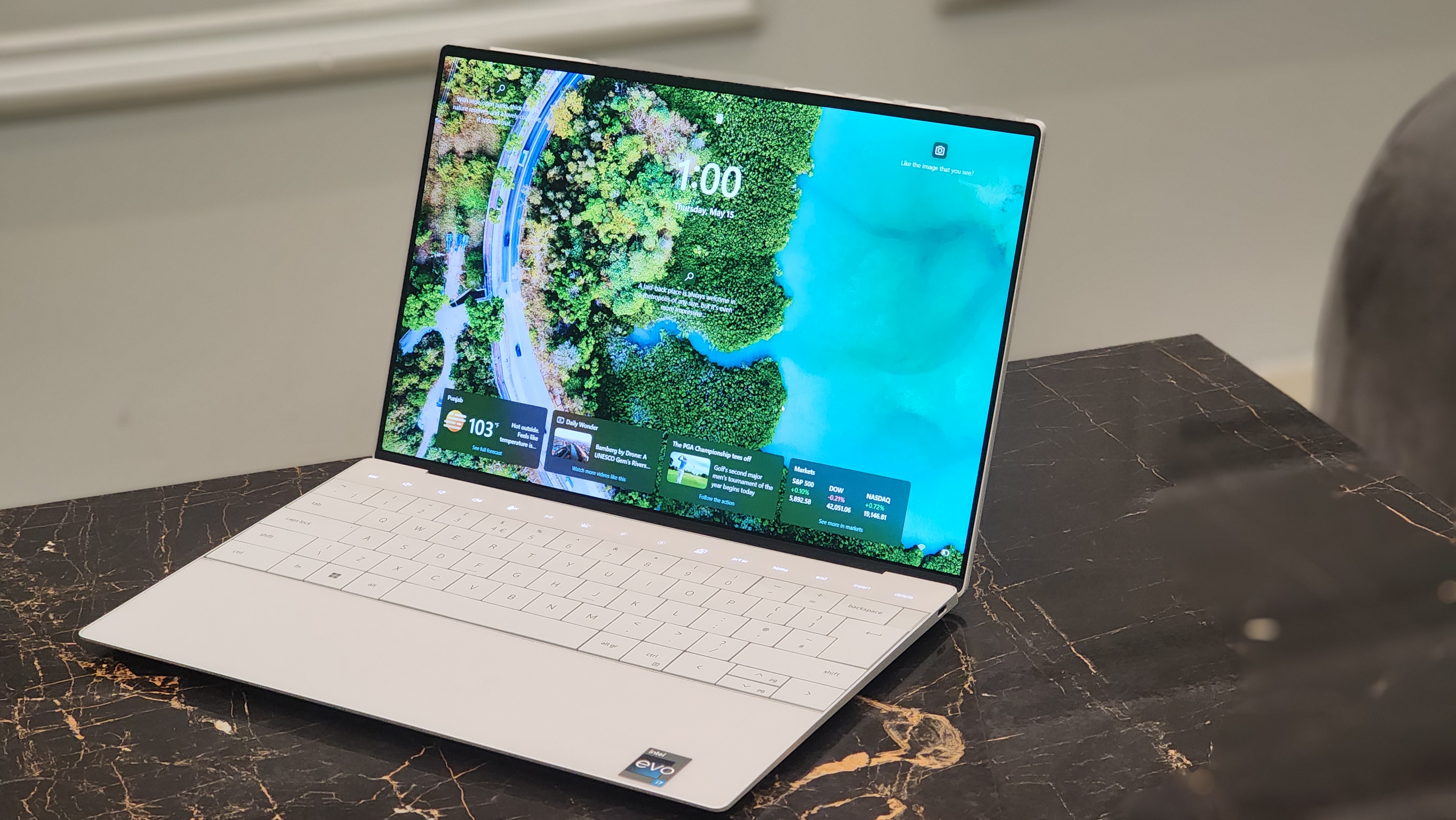 Dell Xps 9320 White